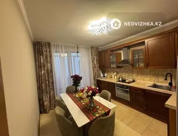 2-комнатная квартира, этаж 12 из 15, 68 м², На длительный срок