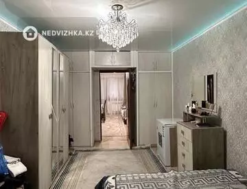 3-комнатная квартира, этаж 4 из 5, 62 м², миниатюра 4