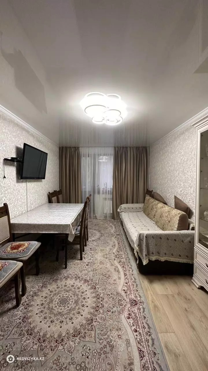 3-комнатная квартира, этаж 4 из 5, 62 м²