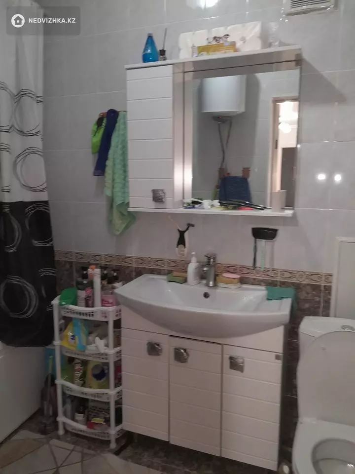 3-комнатная квартира, этаж 4 из 4, 60 м², фотография 4