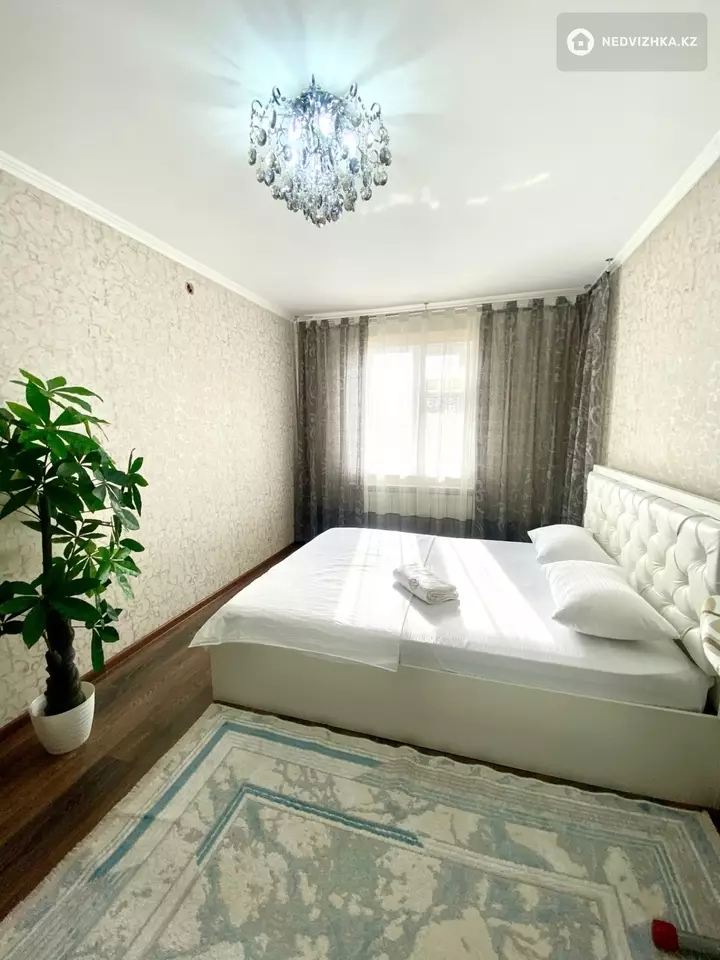3-комнатная квартира, этаж 4 из 4, 68 м², Посуточно, фотография 2
