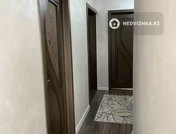 3-комнатная квартира, этаж 4 из 4, 68 м², Посуточно, миниатюра 11