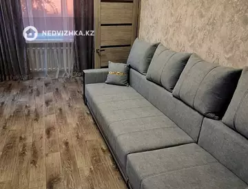 2-комнатная квартира, этаж 3 из 4, 47 м², Посуточно