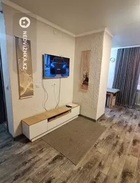 2-комнатная квартира, этаж 3 из 4, 47 м², Посуточно, миниатюра 7
