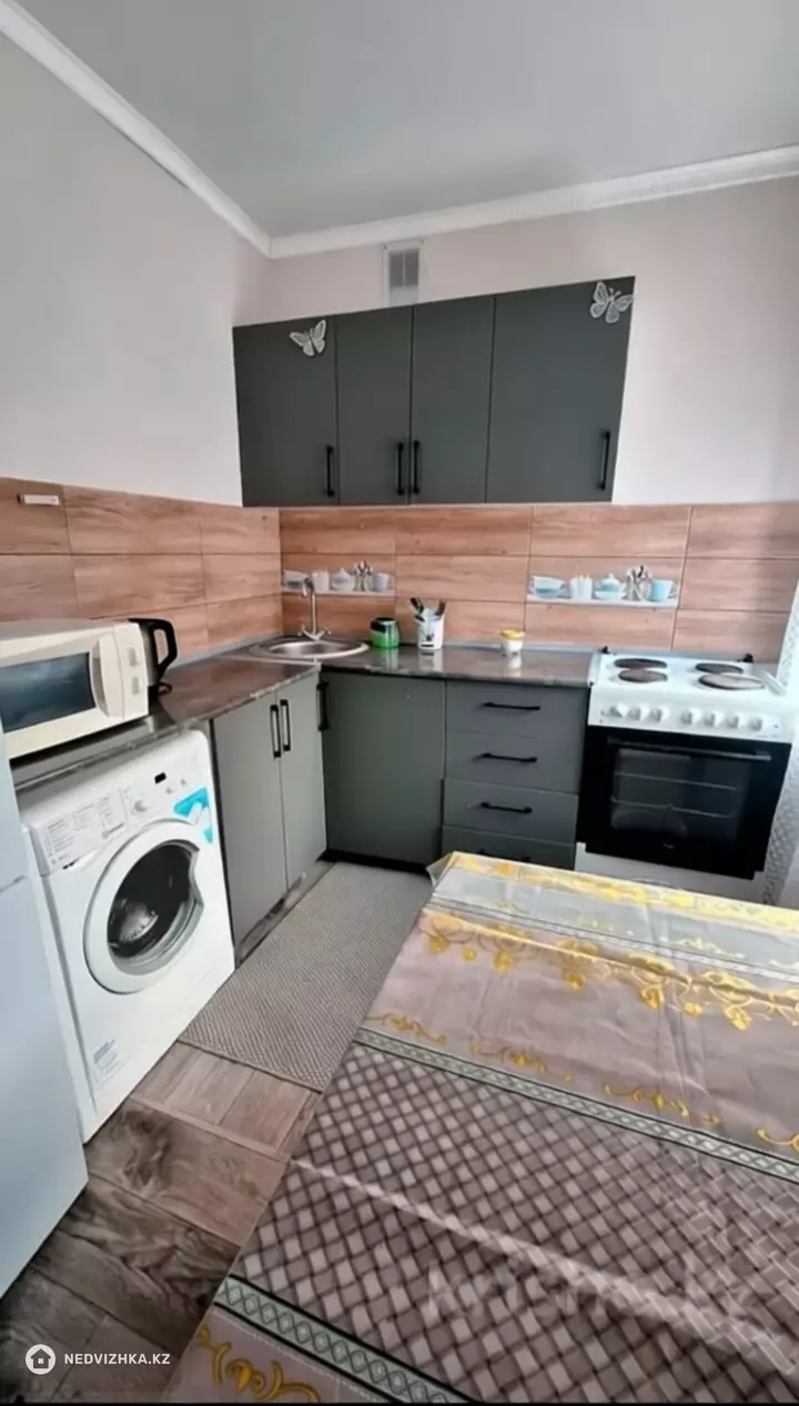 2-комнатная квартира, этаж 3 из 4, 47 м², Посуточно, фотография 5