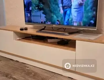 2-комнатная квартира, этаж 3 из 4, 47 м², Посуточно, миниатюра 8