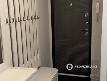 2-комнатная квартира, этаж 3 из 5, 44 м²