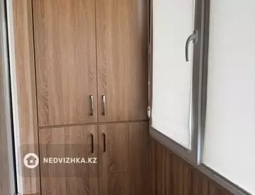 2-комнатная квартира, этаж 3 из 5, 44 м², миниатюра 8