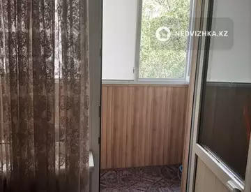 2-комнатная квартира, этаж 3 из 5, 44 м², миниатюра 9