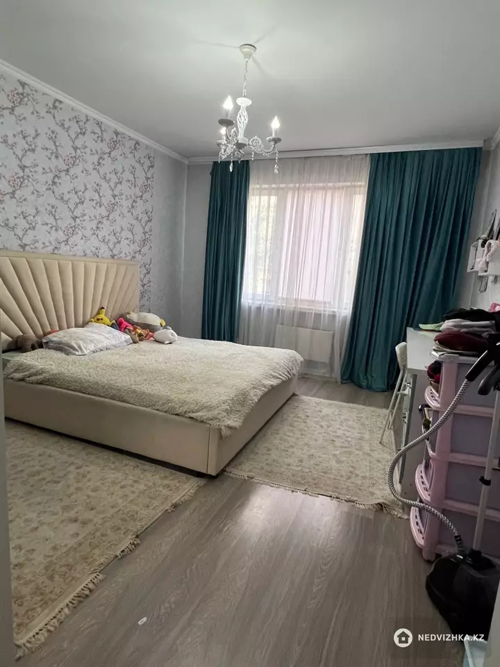 3-комнатная квартира, этаж 2 из 9, 105 м², фотография 5