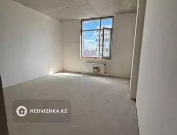 1-комнатная квартира, этаж 12 из 16, 43 м²