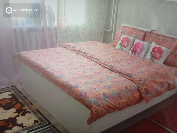 1-комнатная квартира, этаж 2 из 3, 45 м², Посуточно, фотография 4