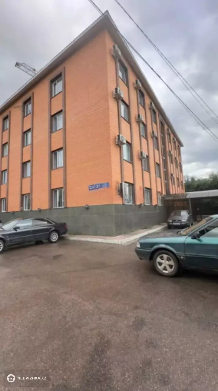 1-комнатная квартира, этаж 4 из 4, 23 м², фотография 3