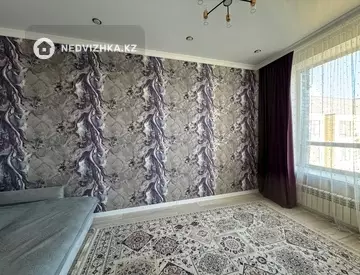 1-комнатная квартира, этаж 9 из 9, 34 м², миниатюра 2