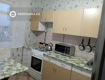 4-комнатная квартира, этаж 10 из 10, 75 м²