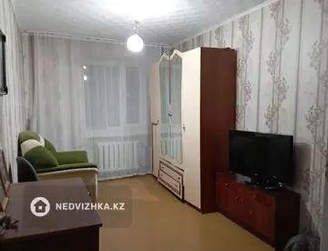 4-комнатная квартира, этаж 10 из 10, 75 м²