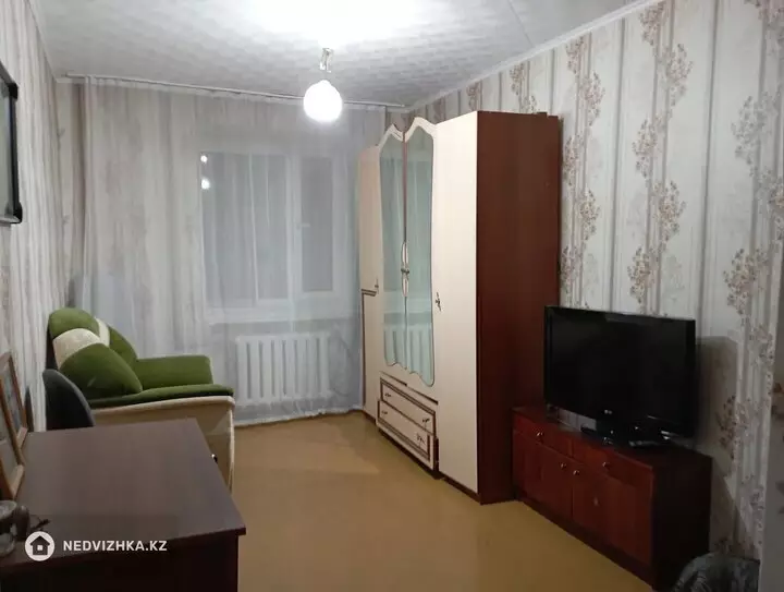 4-комнатная квартира, этаж 10 из 10, 75 м², фотография 3