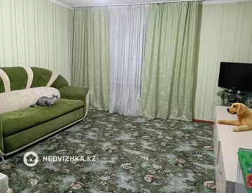 4-комнатная квартира, этаж 10 из 10, 75 м²
