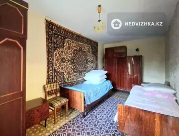 2-комнатная квартира, этаж 3 из 5, 44 м²