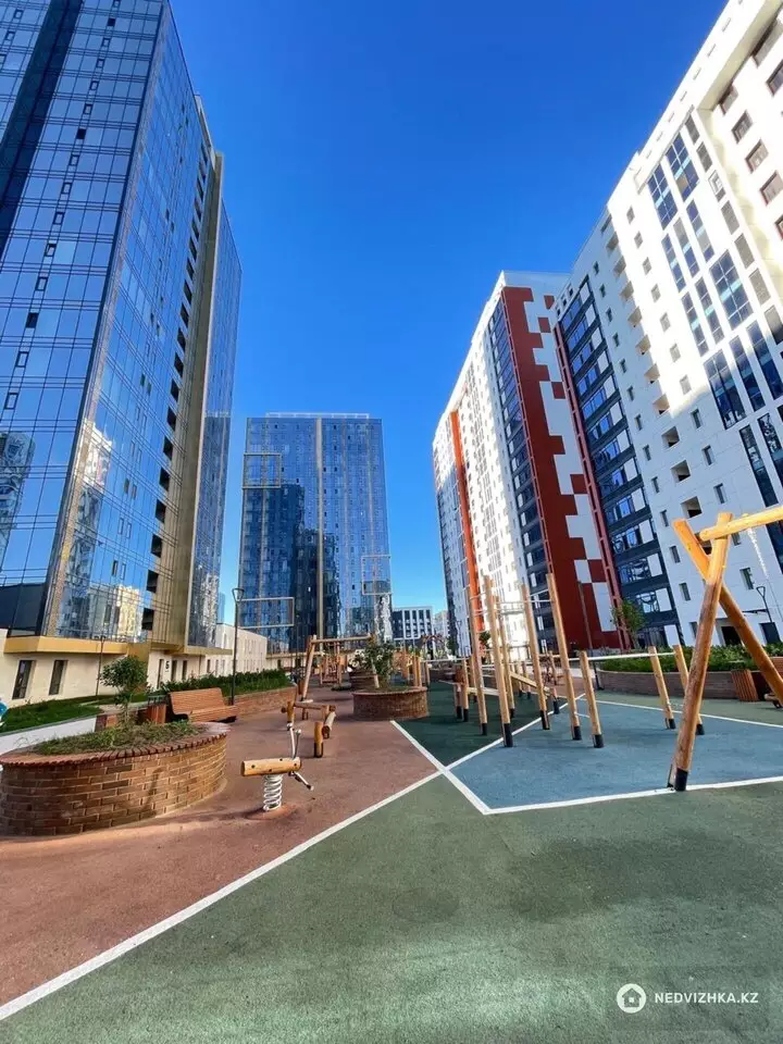 2-комнатная квартира, этаж 2 из 14, 54 м², фотография 5