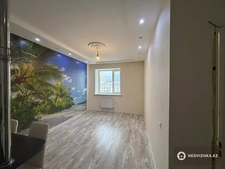 2-комнатная квартира, этаж 10 из 10, 37 м²
