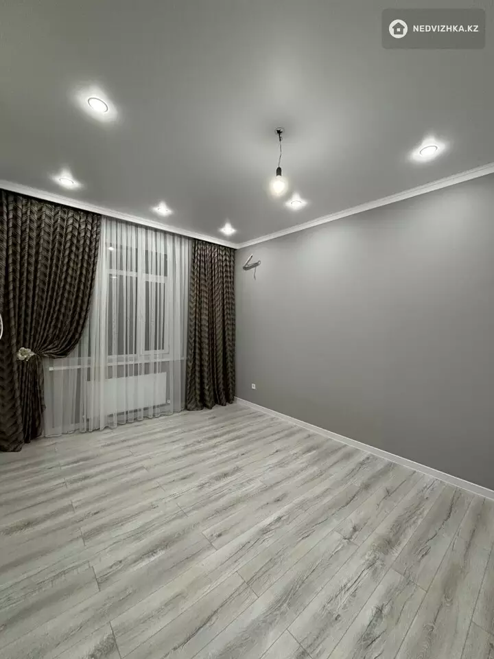 2-комнатная квартира, этаж 9 из 10, 56 м², фотография 2