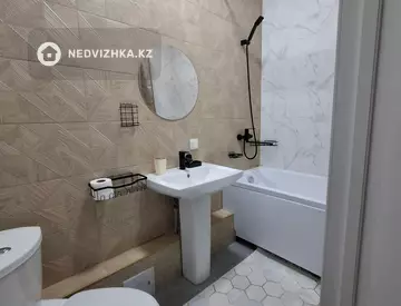 1-комнатная квартира, этаж 5 из 12, 42 м²