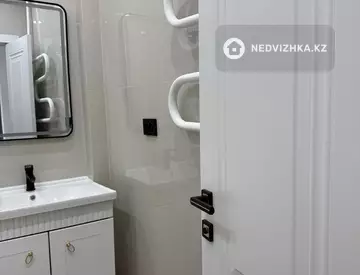 2-комнатная квартира, этаж 7 из 8, 58 м², миниатюра 12