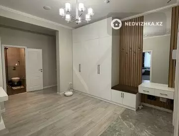 3-комнатная квартира, этаж 12 из 17, 120 м²