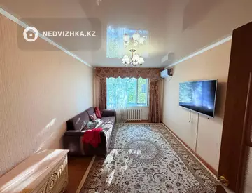 3-комнатная квартира, этаж 5 из 5, 67 м², миниатюра 1