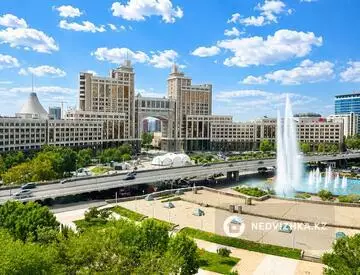 3-комнатная квартира, этаж 7 из 8, 112 м², миниатюра 1