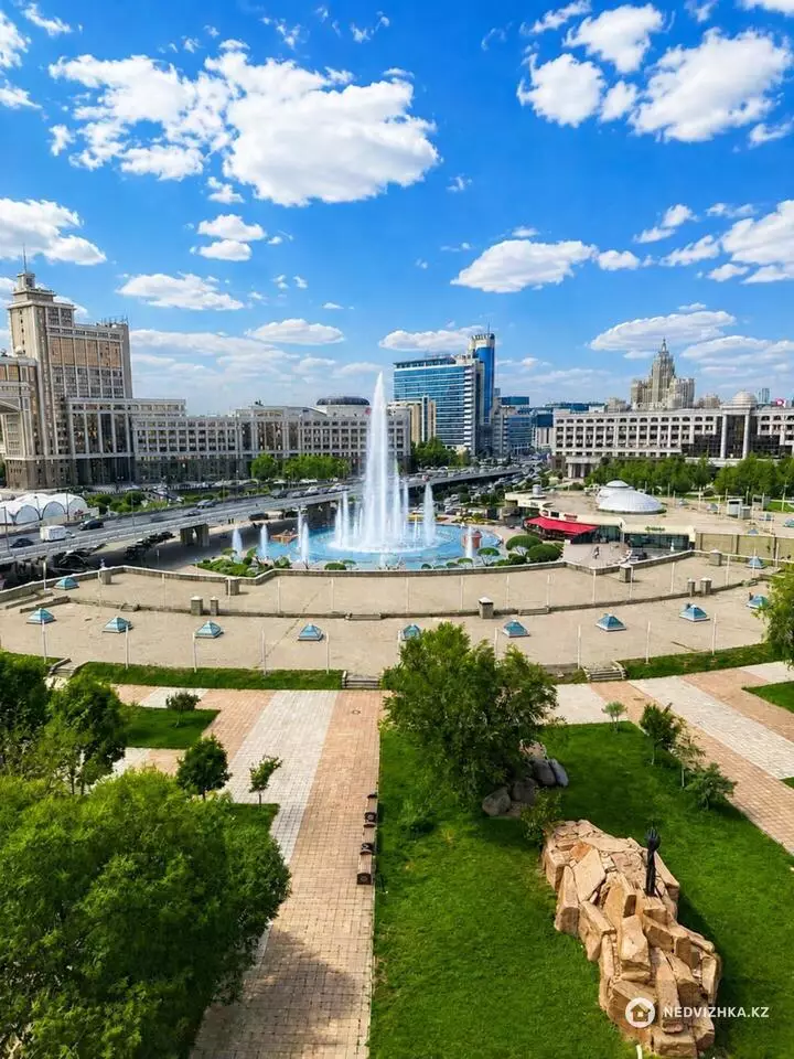 3-комнатная квартира, этаж 7 из 8, 112 м², фотография 2