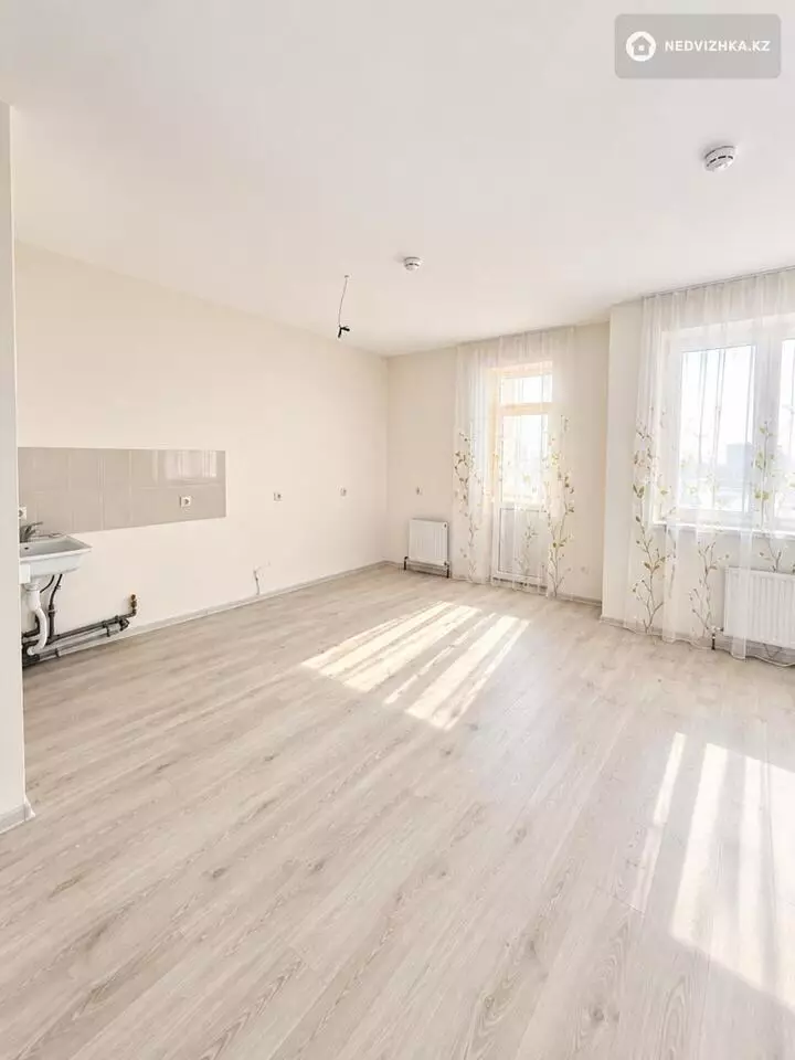 1-комнатная квартира, этаж 17 из 17, 33 м², фотография 4