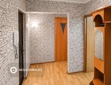 2-комнатная квартира, этаж 2 из 5, 54 м²