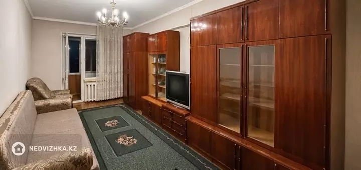 2-комнатная квартира, этаж 2 из 5, 54 м², фотография 4