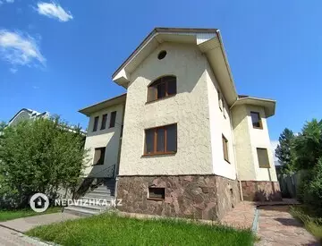 8-комнатный дом, 8 соток, 315 м², миниатюра 2