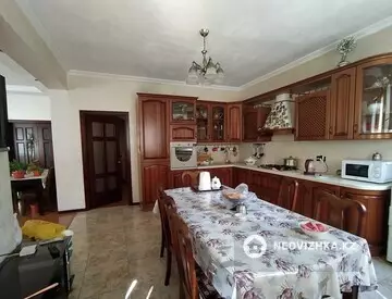8-комнатный дом, 8 соток, 315 м², миниатюра 4