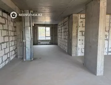 3-комнатная квартира, этаж 2 из 5, 90 м²