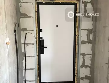 3-комнатная квартира, этаж 2 из 5, 90 м²