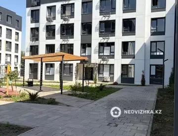 3-комнатная квартира, этаж 2 из 5, 90 м², миниатюра 7