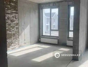 2-комнатная квартира, этаж 2 из 3, 68 м²