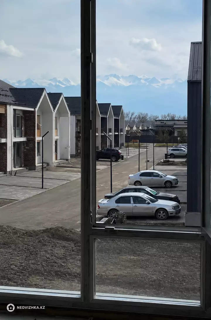 2-комнатная квартира, этаж 2 из 3, 68 м², фотография 5