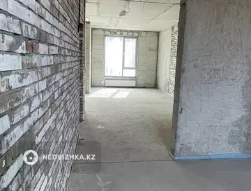 2-комнатная квартира, этаж 2 из 3, 68 м², миниатюра 9