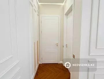 2-комнатная квартира, этаж 10 из 12, 57 м², миниатюра 11