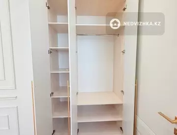 2-комнатная квартира, этаж 10 из 12, 57 м², миниатюра 12
