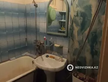 3-комнатная квартира, этаж 5 из 5, 56 м², На длительный срок