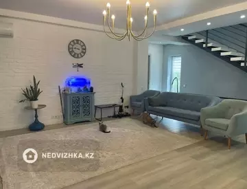 7-бөлмелі үй, 4.5 соттық, 270 м², 6-нобай