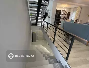 7-бөлмелі үй, 4.5 соттық, 270 м², 12-нобай