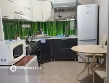 2-комнатная квартира, этаж 2 из 5, 2 м², Посуточно