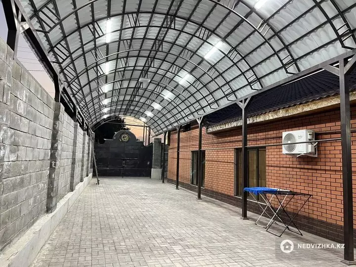 5-комнатный дом, 7.5 соток, 200 м², фотография 3